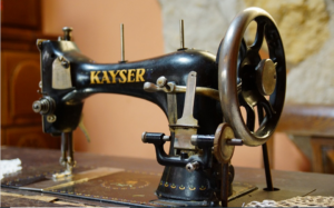 mechanical sewing machine